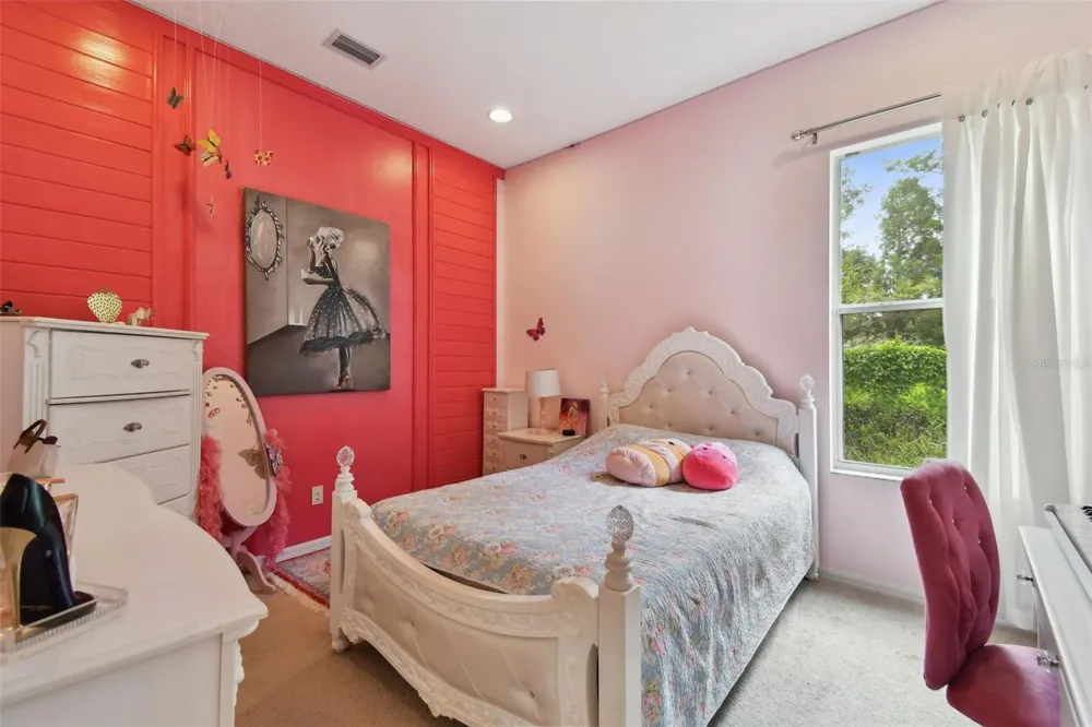 10502 CASTLEFORD WAY Tampa, FL 33626