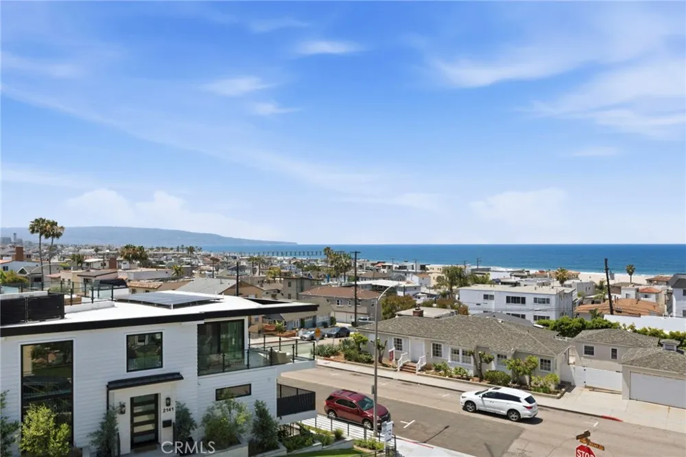 2242 Circle Hermosa Beach, CA 90254