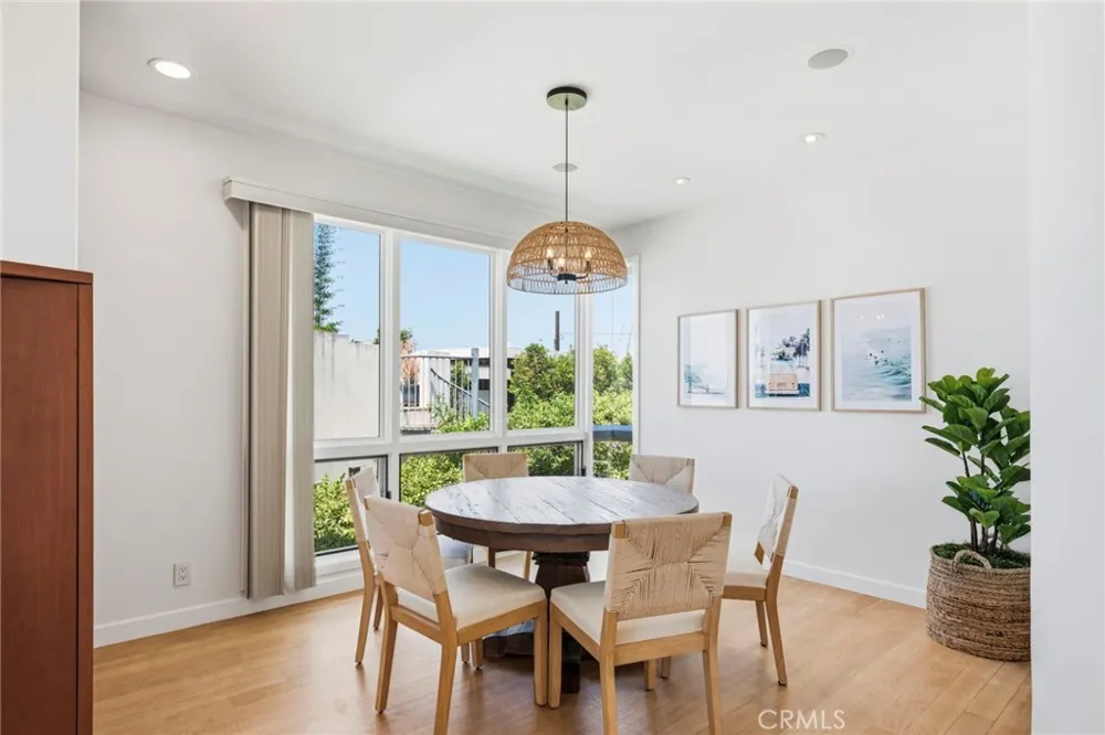 2242 Circle Hermosa Beach, CA 90254