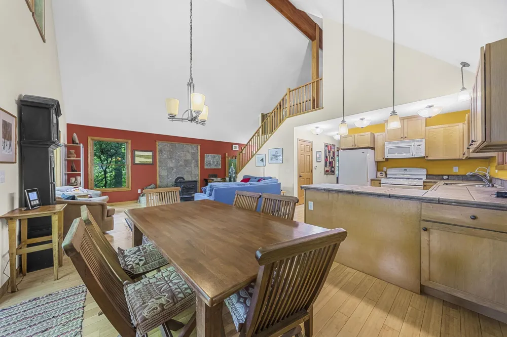 12271 Island View Drive Leelanau Township, MI 49670