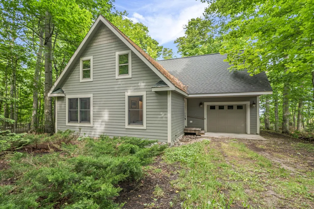 12271 Island View Drive Leelanau Township, MI 49670
