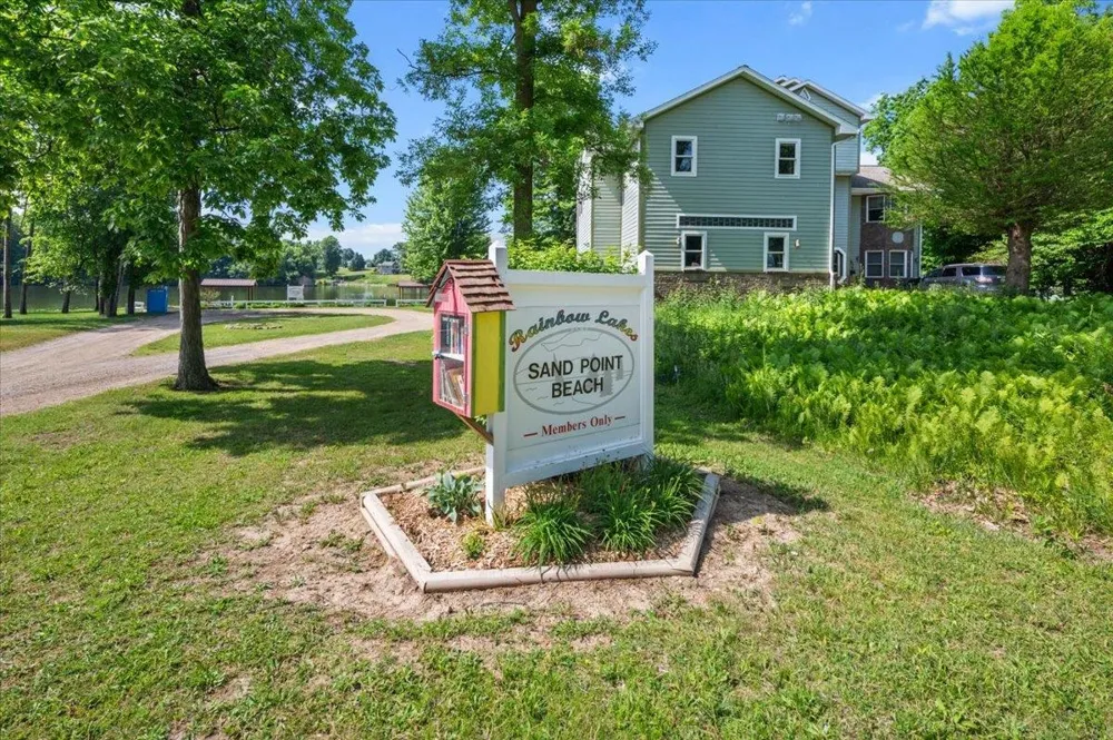 10234 Lakeside Drive Fulton Township, MI 48871