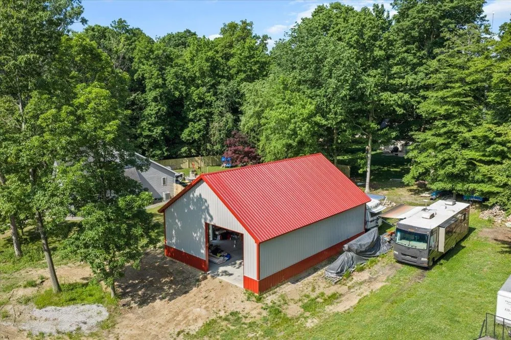 10234 Lakeside Drive Fulton Township, MI 48871