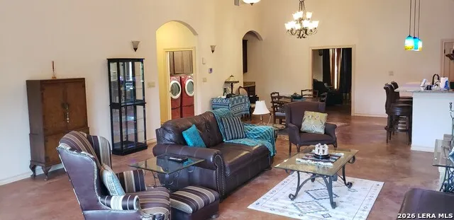 573 Hondo Oaks Dr Tarpley, TX 78883