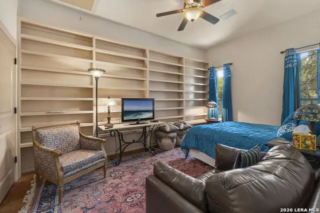 573 Hondo Oaks Dr Tarpley, TX 78883