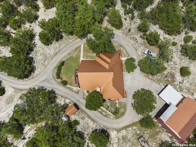 573 Hondo Oaks Dr Tarpley, TX 78883