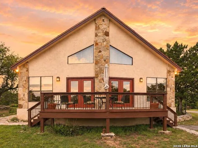 573 Hondo Oaks Dr Tarpley, TX 78883