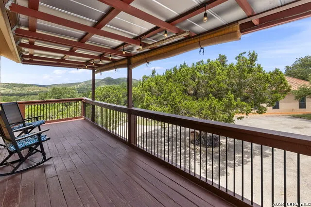 573 Hondo Oaks Dr Tarpley, TX 78883