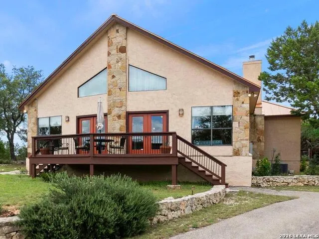 573 Hondo Oaks Dr Tarpley, TX 78883
