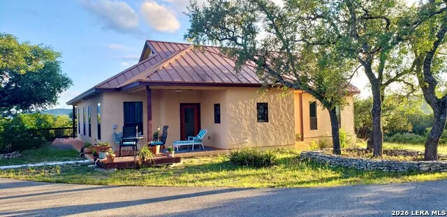 573 Hondo Oaks Dr Tarpley, TX 78883