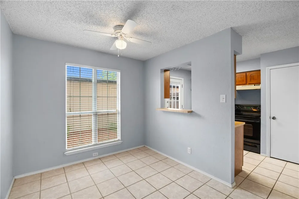 6702 Everhart #W105 Corpus Christi, TX 78413