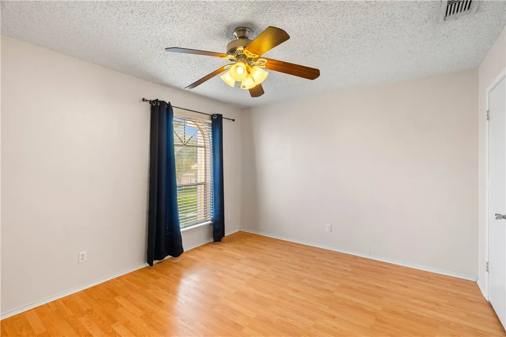 6702 Everhart #W105 Corpus Christi, TX 78413