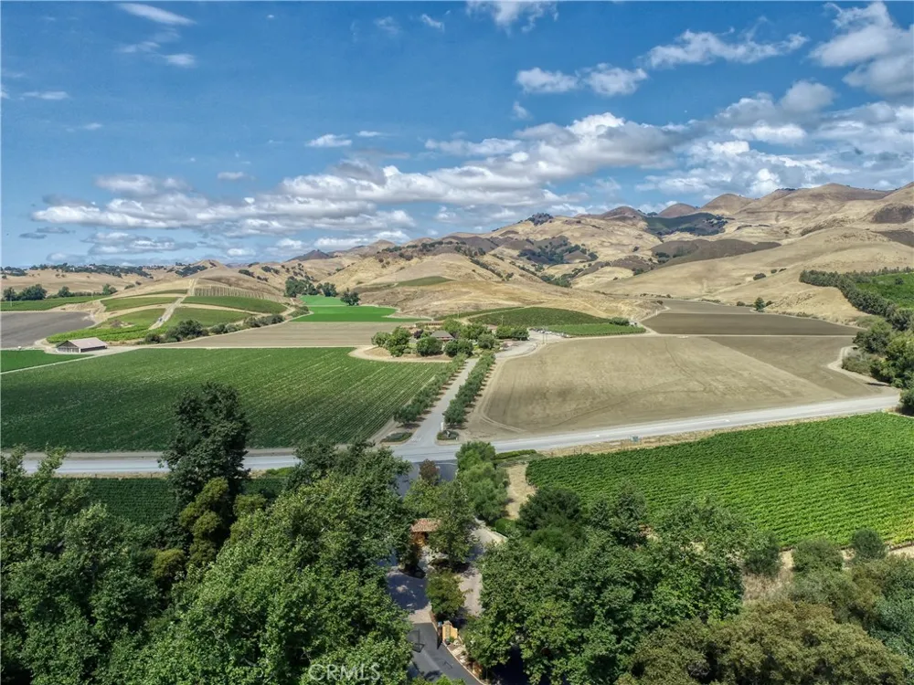 775 Avenida Alcola Arroyo Grande, CA 93420