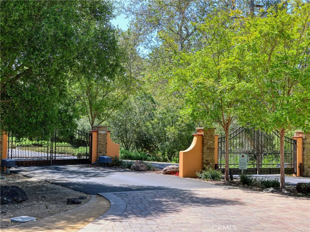 775 Avenida Alcola Arroyo Grande, CA 93420