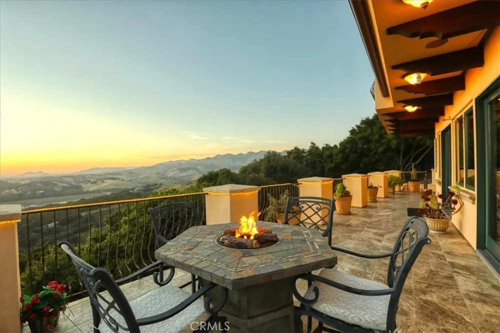 775 Avenida Alcola Arroyo Grande, CA 93420