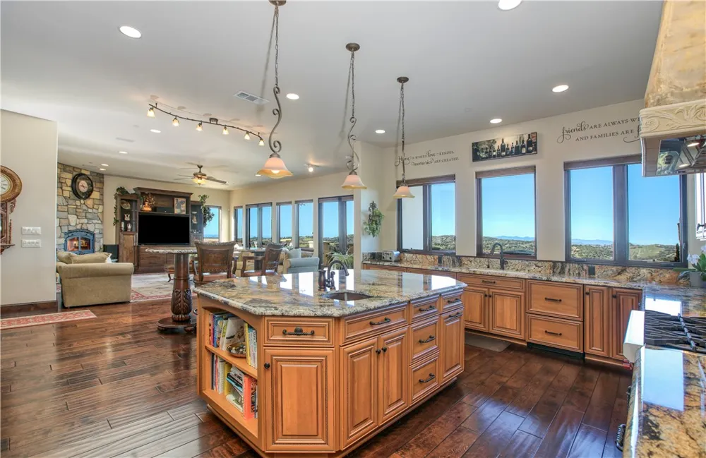 775 Avenida Alcola Arroyo Grande, CA 93420