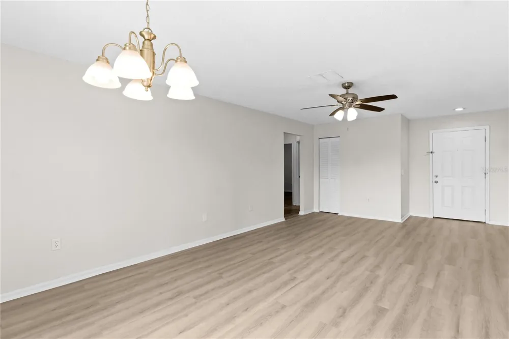 929 SANDYWOOD DRIVE Brandon, FL 33510