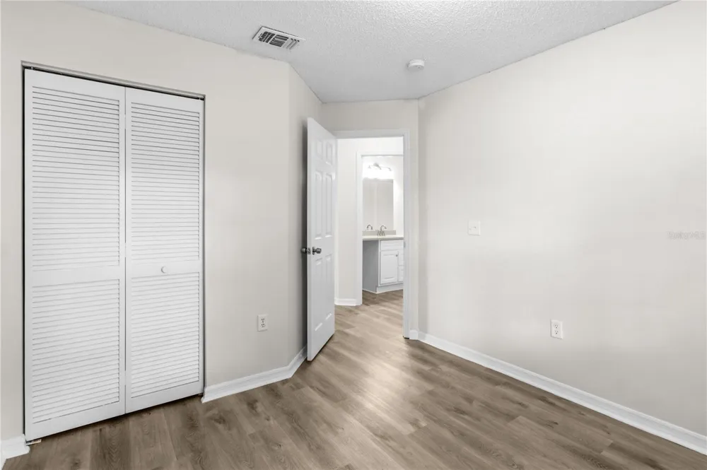 929 SANDYWOOD DRIVE Brandon, FL 33510