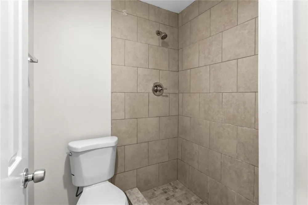 929 SANDYWOOD DRIVE Brandon, FL 33510