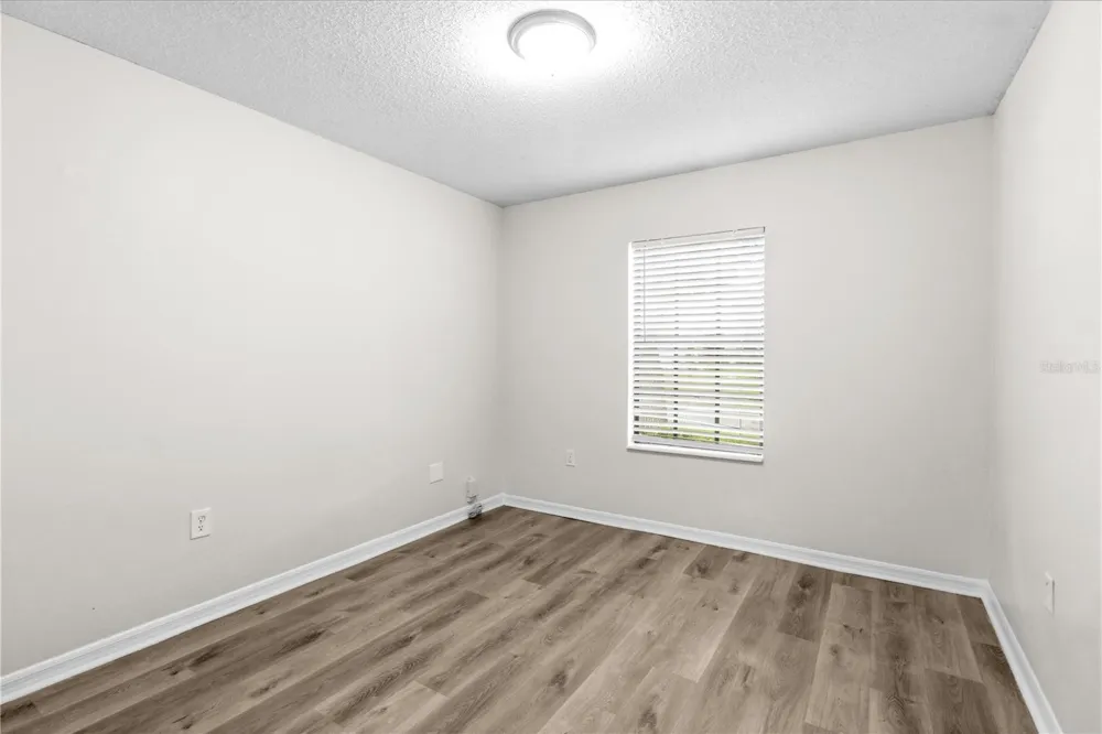 929 SANDYWOOD DRIVE Brandon, FL 33510