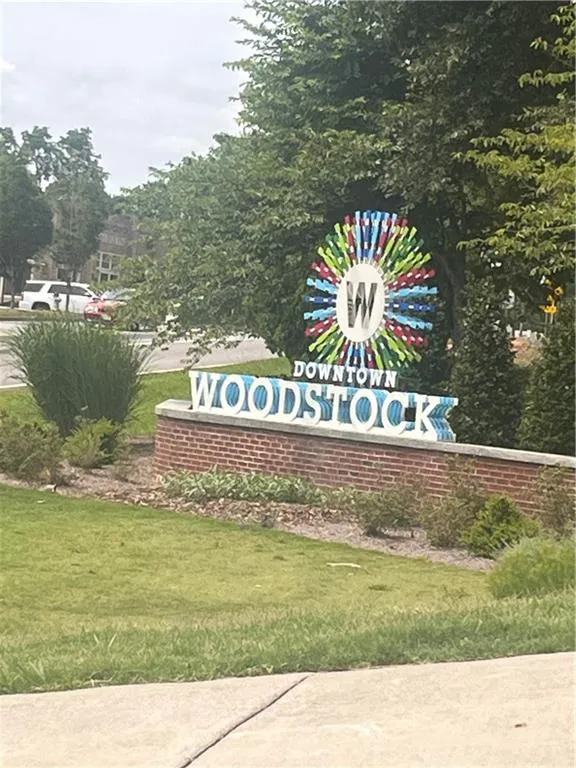 398 Lanier Circle Woodstock, GA 30189