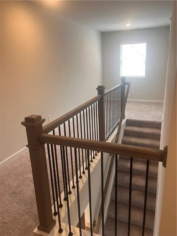 398 Lanier Circle Woodstock, GA 30189