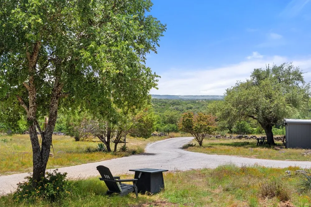 784 River View Drive Johnson City, TX 78636