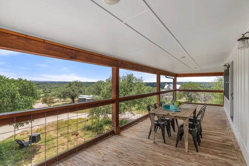 784 River View Drive Johnson City, TX 78636