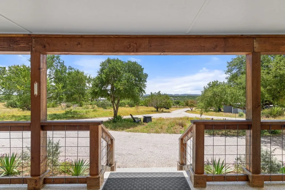 784 River View Drive Johnson City, TX 78636