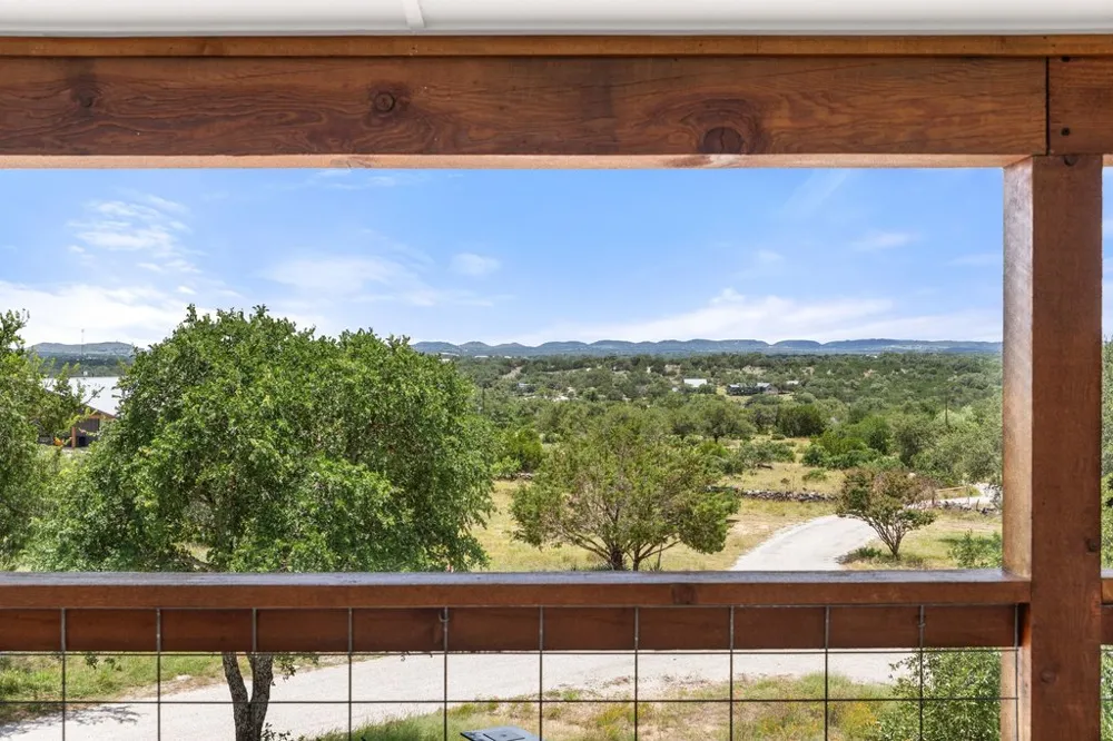 784 River View Drive Johnson City, TX 78636