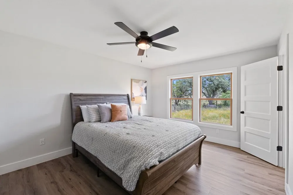784 River View Drive Johnson City, TX 78636