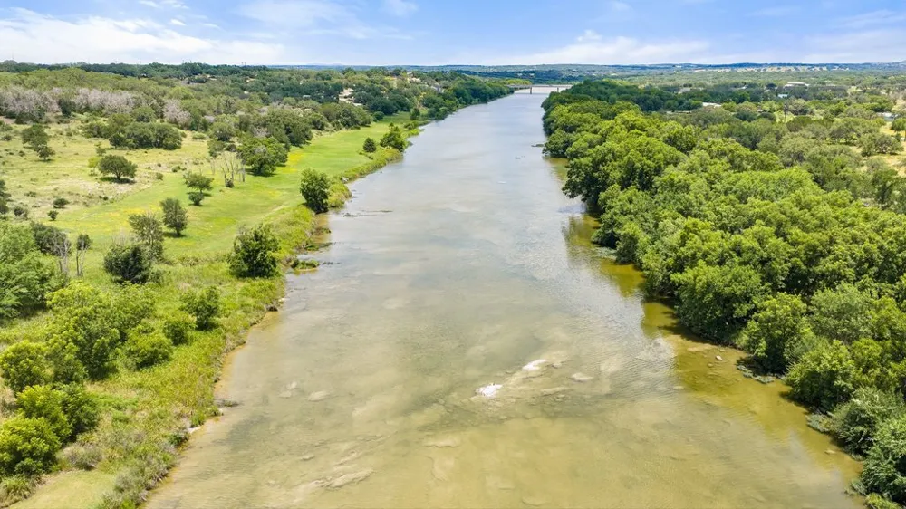 784 River View Drive Johnson City, TX 78636