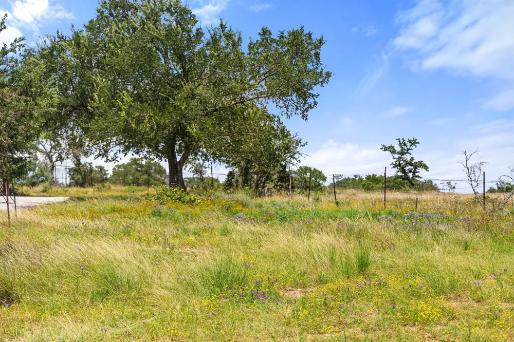 784 River View Drive Johnson City, TX 78636