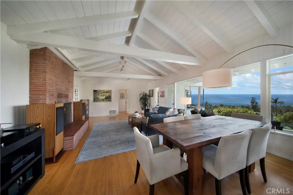 933 Coast View Drive Laguna Beach, CA 92651