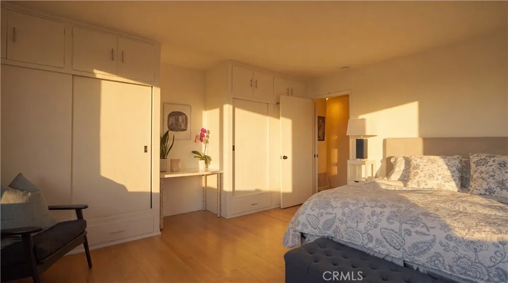 933 Coast View Drive Laguna Beach, CA 92651
