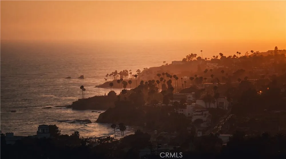 933 Coast View Drive Laguna Beach, CA 92651