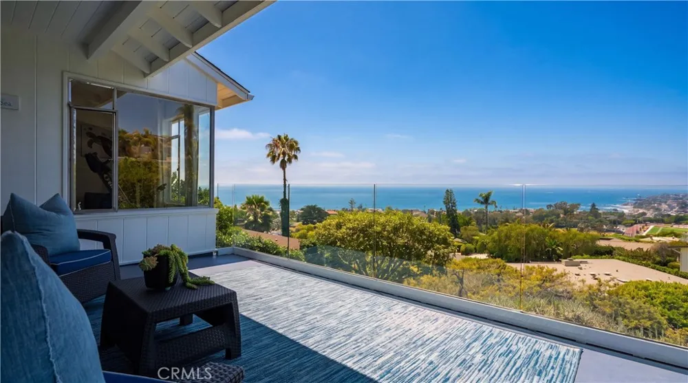 933 Coast View Drive Laguna Beach, CA 92651