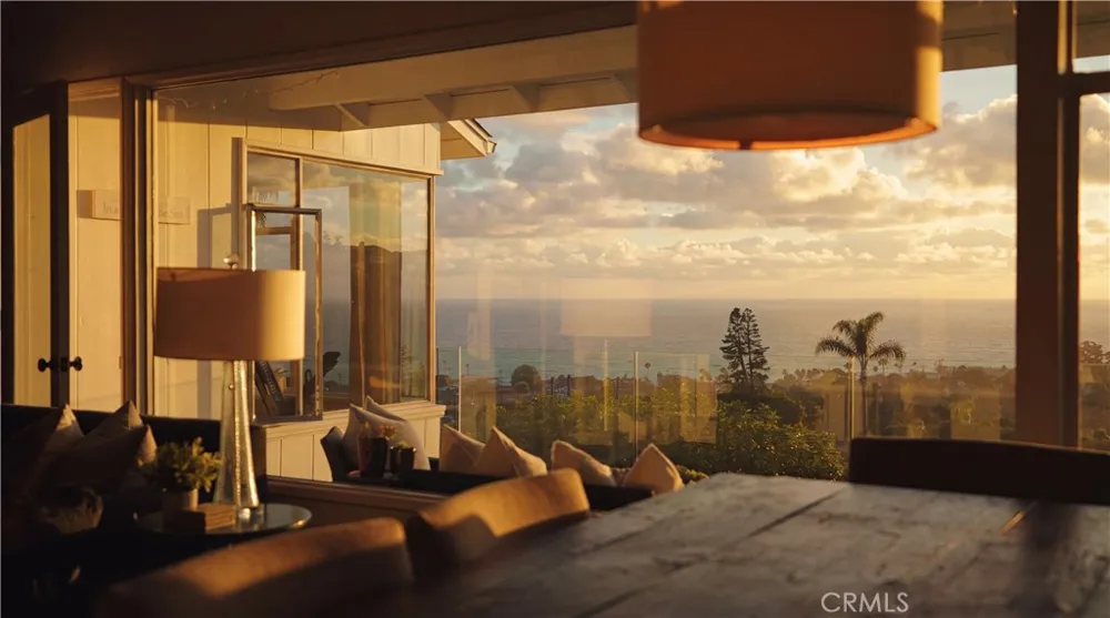 933 Coast View Drive Laguna Beach, CA 92651