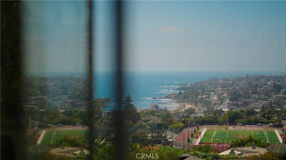933 Coast View Drive Laguna Beach, CA 92651