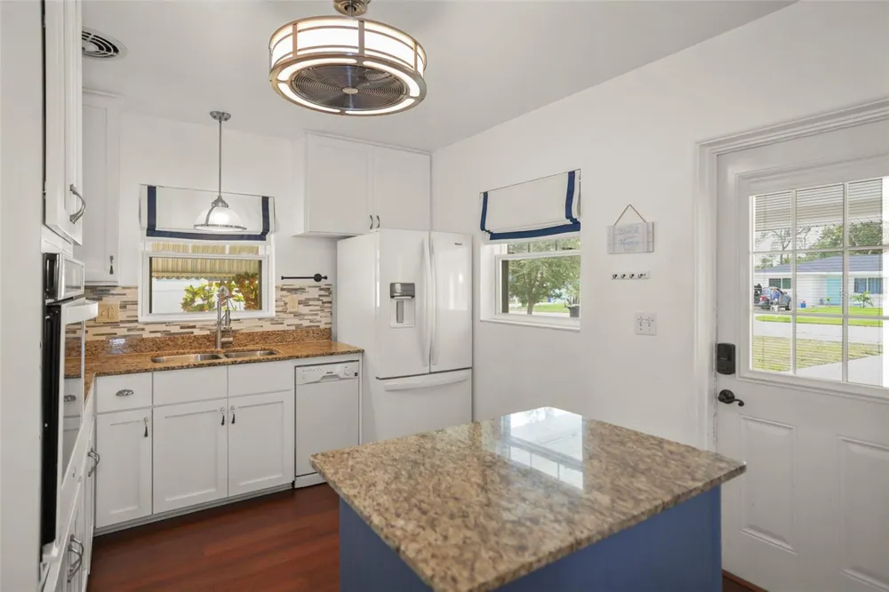 1121 SUNNYDALE DRIVE Clearwater, FL 33755