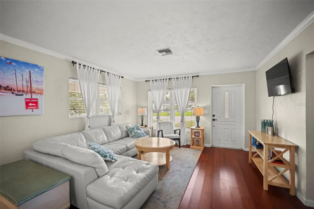 1121 SUNNYDALE DRIVE Clearwater, FL 33755