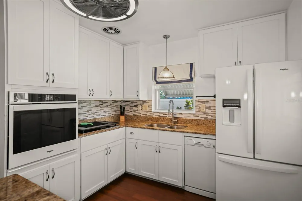 1121 SUNNYDALE DRIVE Clearwater, FL 33755