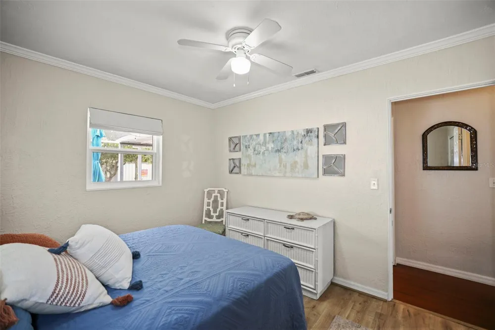 1121 SUNNYDALE DRIVE Clearwater, FL 33755