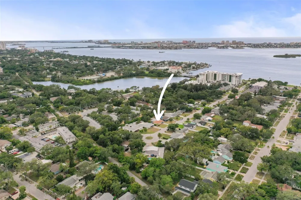 1121 SUNNYDALE DRIVE Clearwater, FL 33755