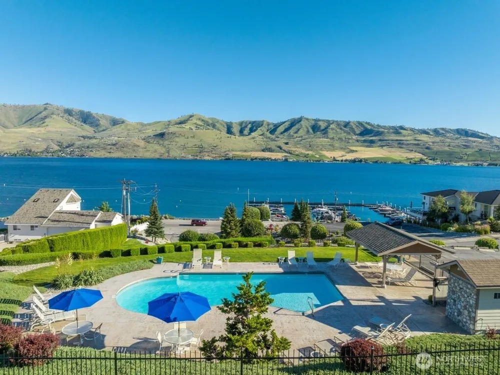 116 Apple Avenue Chelan, WA 98816