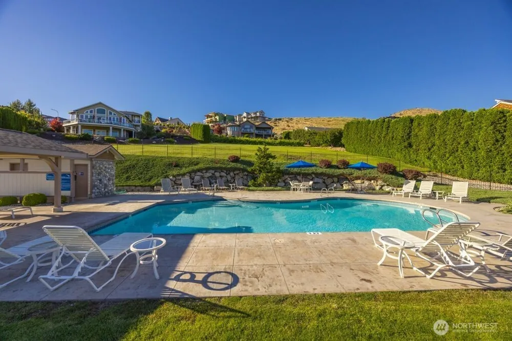 116 Apple Avenue Chelan, WA 98816
