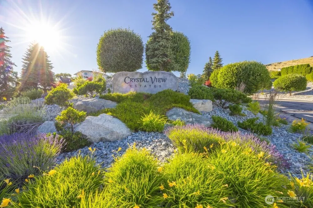 116 Apple Avenue Chelan, WA 98816