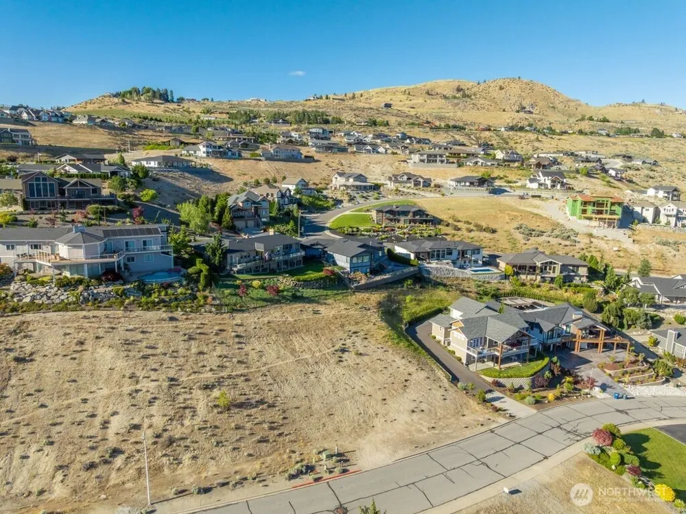 116 Apple Avenue Chelan, WA 98816
