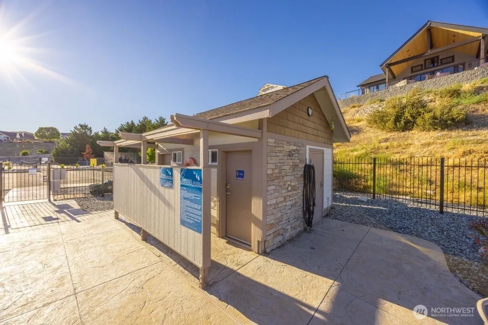 116 Apple Avenue Chelan, WA 98816