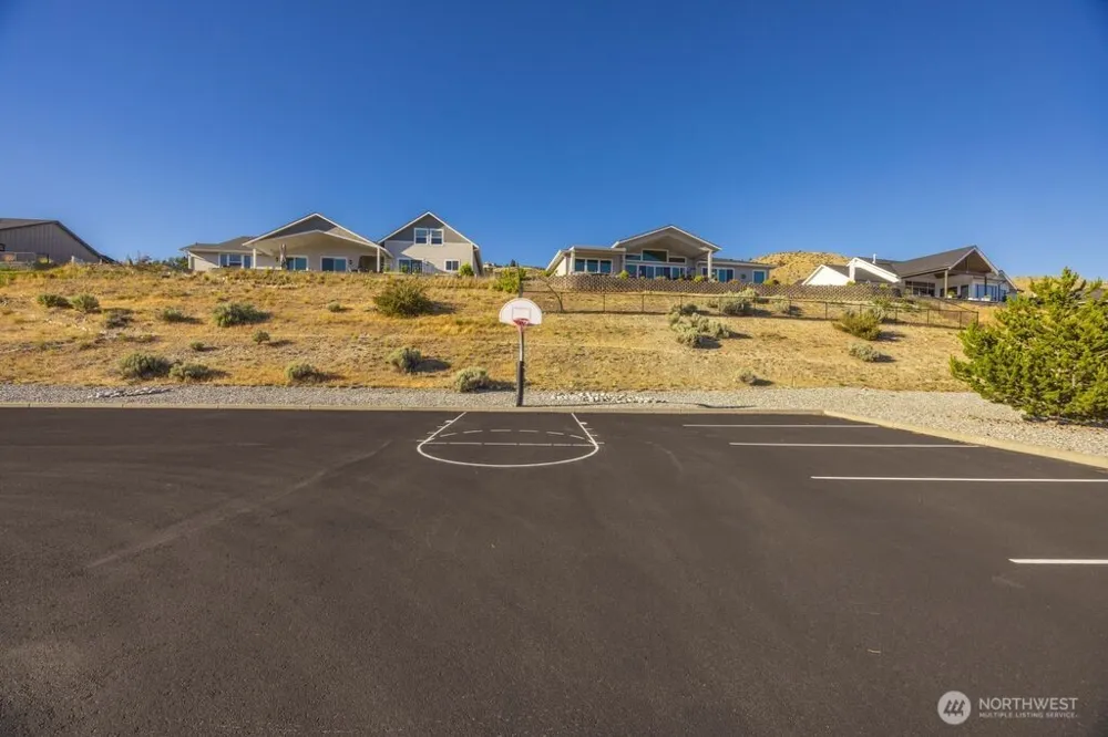 116 Apple Avenue Chelan, WA 98816